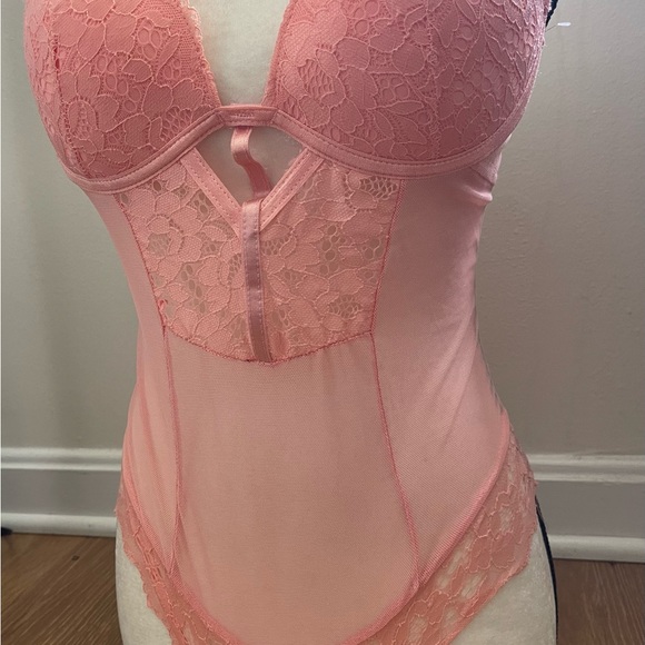 Secret Lace mesh keyhole teddy bodysuit - Picture 3 of 15